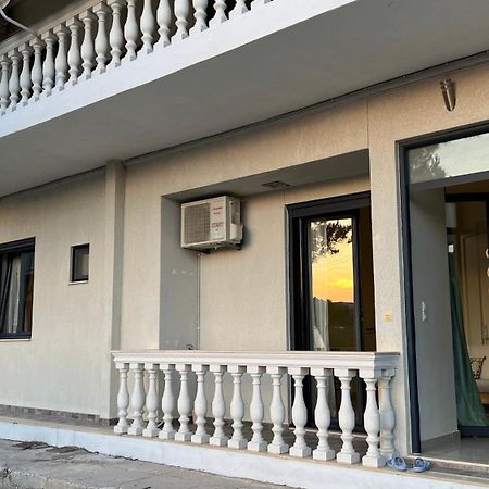 Apartament 100 Meters From The Sea Xylokastro Zewnętrze zdjęcie